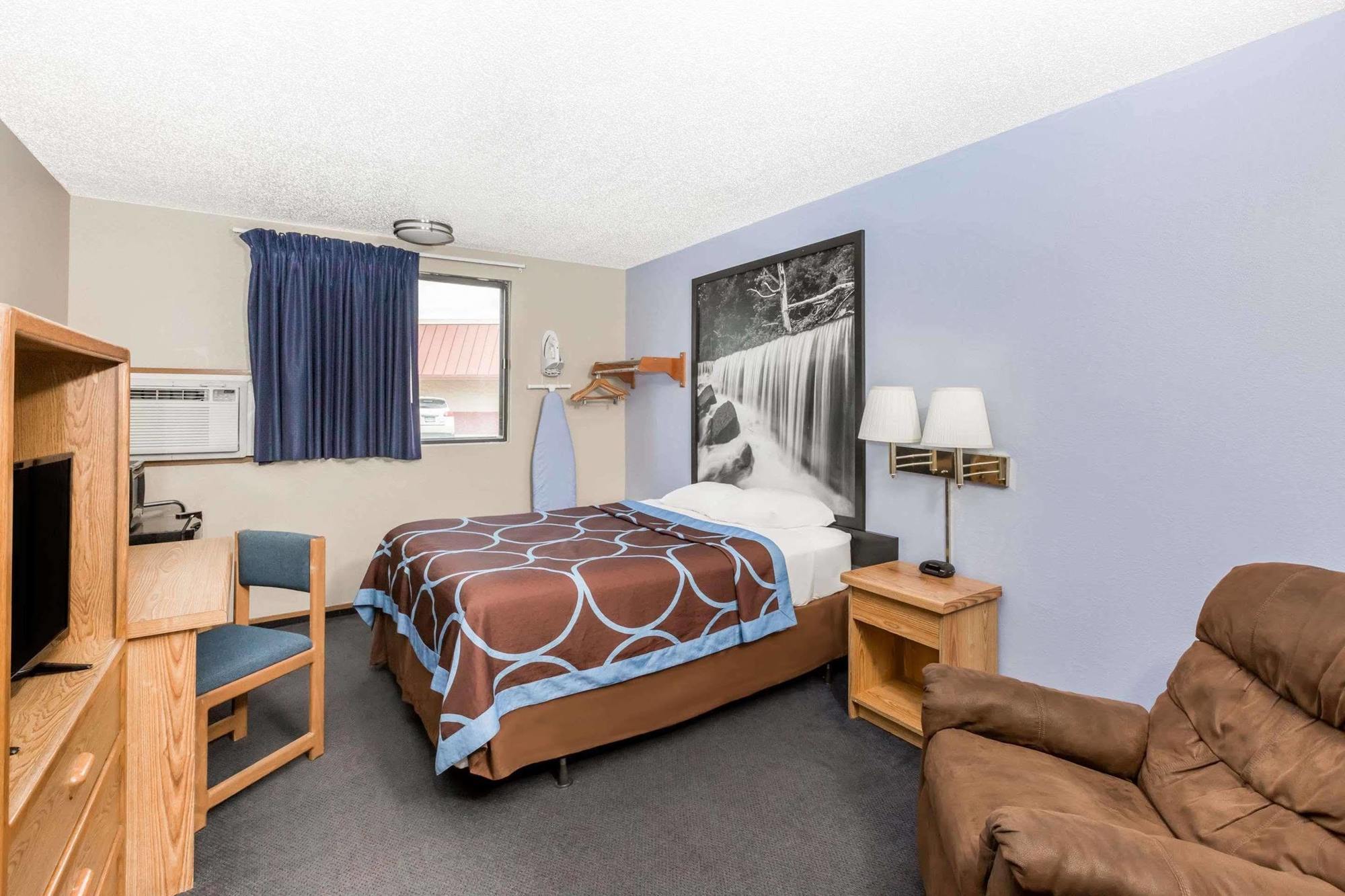 Super 8 By Wyndham Manhattan Ks Exterior foto